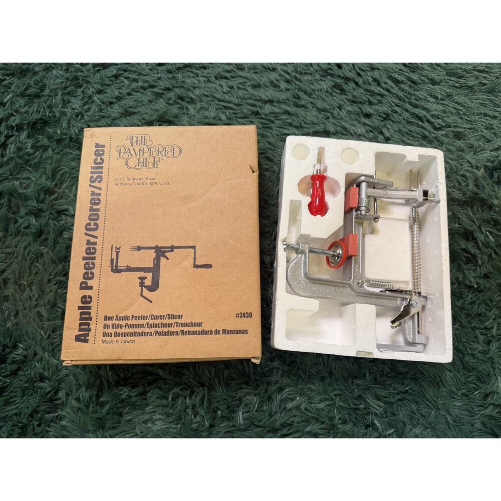 The Pampered Chef Apple Peeler Corer Slicer #2430 Manual Clamp-On Tool NIB